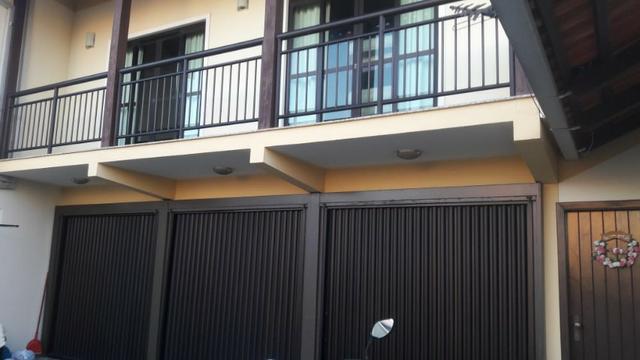 Vende / Aluga 3 Quartos + 1 suíte - 300 mts da Praia - Foto 2