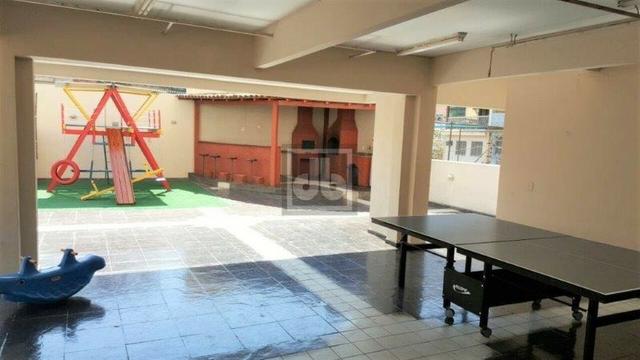 Méier - Rua Hermengarda - 2 Quartos - Varanda Vista Livre - Andar Alto - Portaria 24 Horas