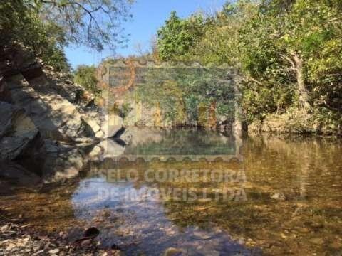 Otima Chácara em Chapada no Rio dos Peixes - Foto 2