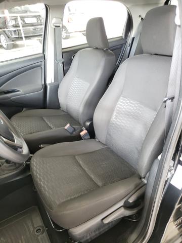 Etios 1.3 X 2015/2015 com DVD ( 64.000km) Única dona - Foto 12