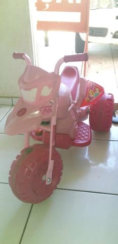 Vendo moto elétrica.270