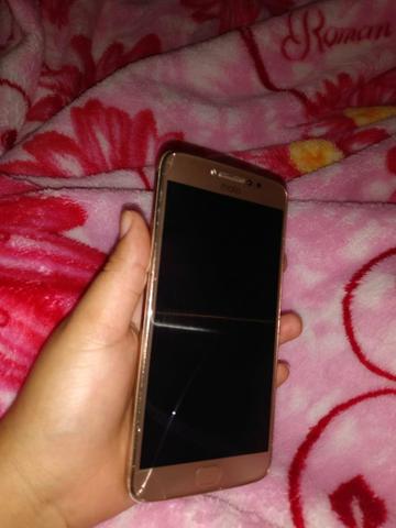 Moto E4 Pluss