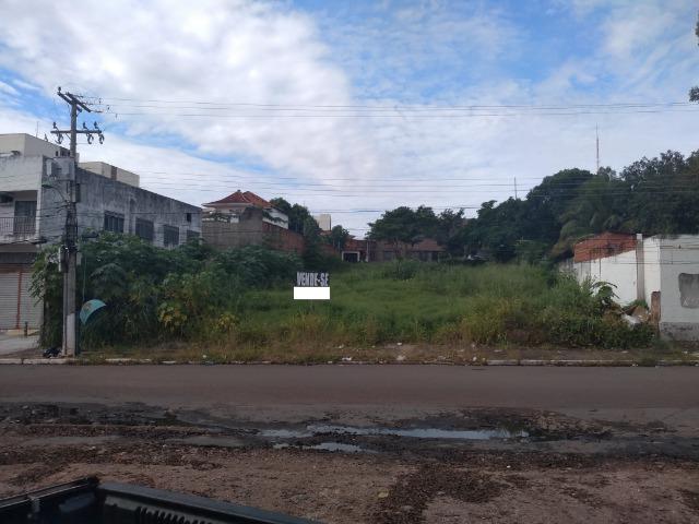 Terreno com 1.368m2, frente p/ Av. Miguel Sutil, Cuiabá-MT