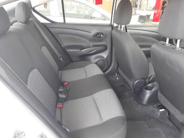 Oferta com Bônus de Ipva 2020 - Nissan Versa Conforto 1.0 2018 - Financiamos em até 60X - Foto 9
