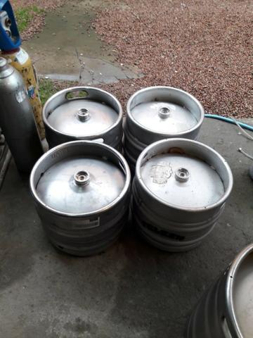 Compra-se Barril de Chopp e Cilindro de Co2