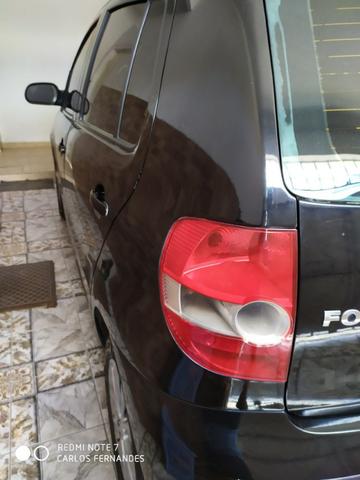Vendo VW Fox 1.6 2005 4p Flex/GNV com ar/dh/trava - Foto 4