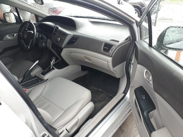 Civic lxr 2.0 automático ano 2014 completao com garantia e ipva quitado - Foto 7