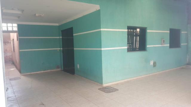 Qnp 34 03 qtos + suite. aceita financiamento e fgts. casa sozinha no lote. aceita veiculo - Foto 3