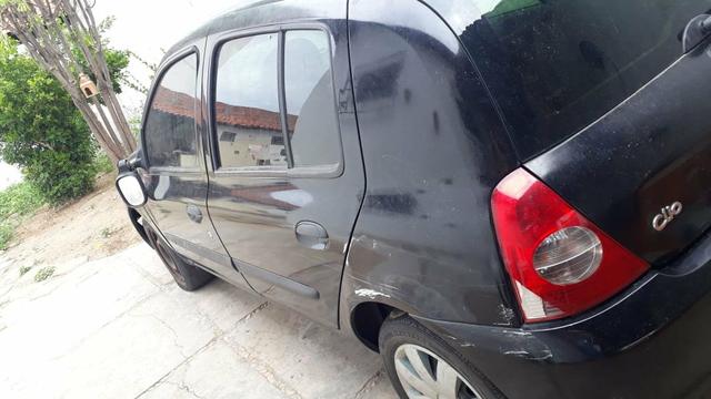 Renault Clio 2010 - Foto 4