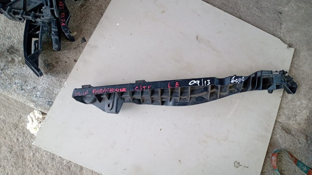 Guia Suporte Para-choque Honda City 09 / 13 Lado esquerdo