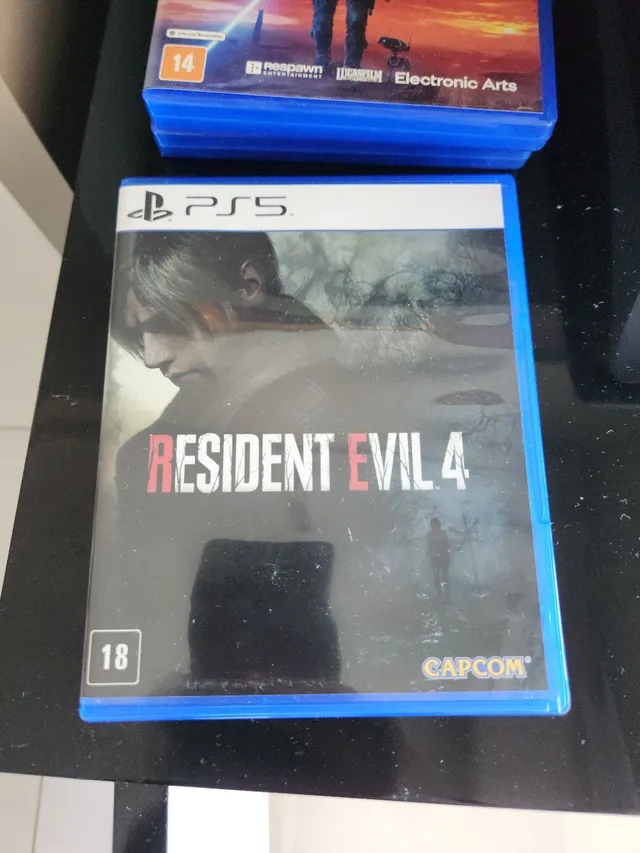 RESIDENT EVIL 4 REMAKE LENTICULAR EDITION PS4 - Jogo em CD