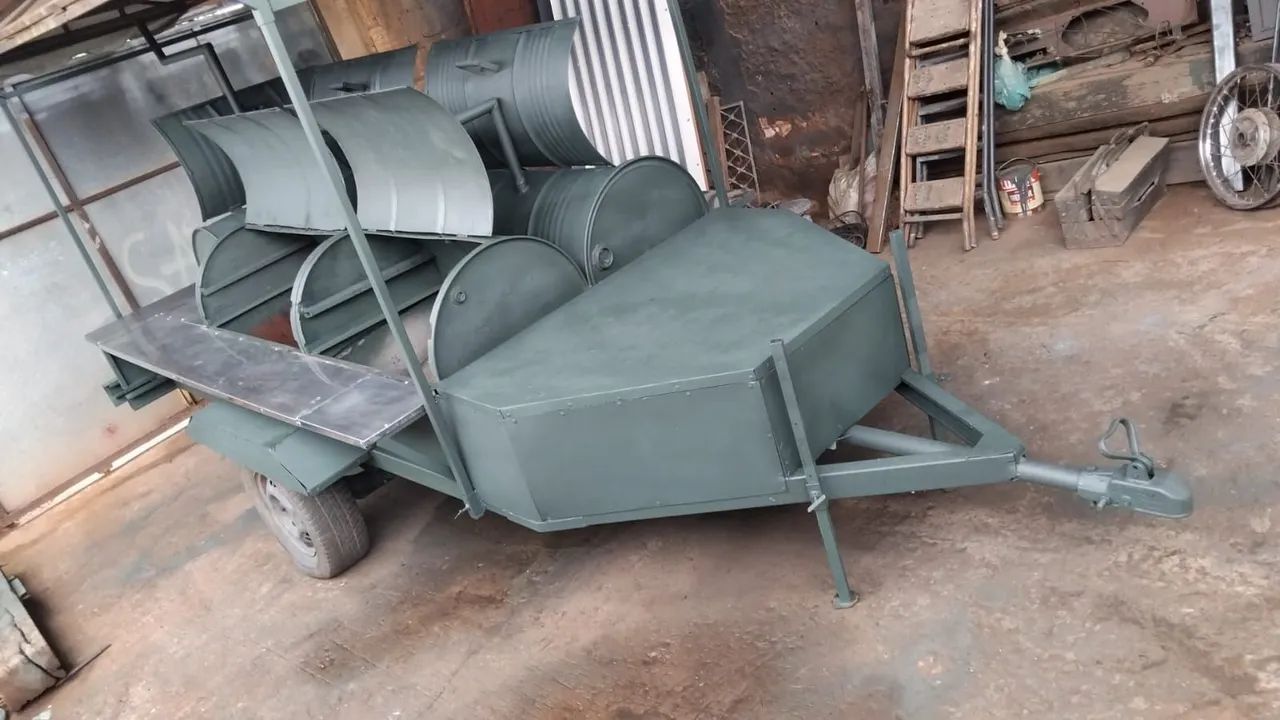 Churrasqueira  para frango e carne no bafo