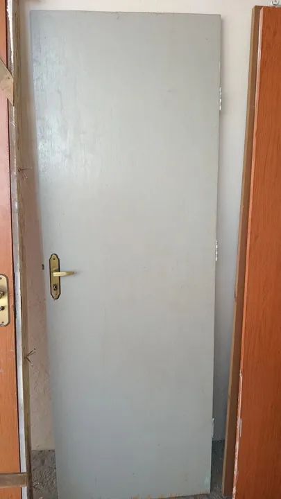 Porta de quarto com fechadura