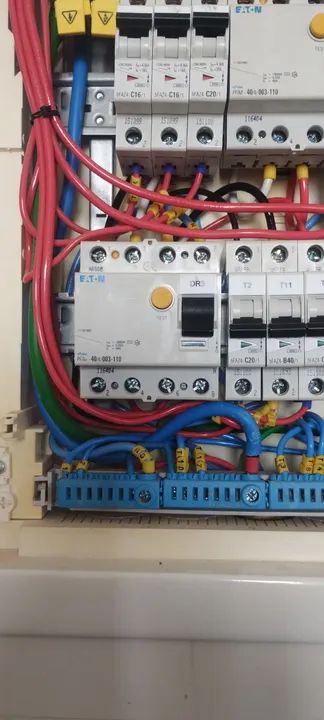 Eletricista bão e barato com preço justo 24hs