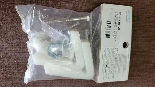 Parafuso para fixação de vaso sanitário  - Foto 2
