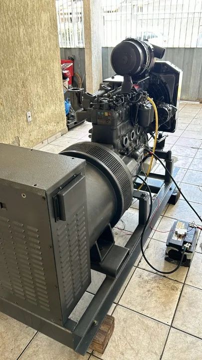 Grupo Gerador a diesel  de 55kVA - Foto 3