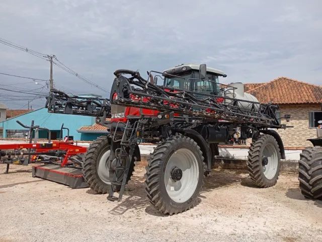Pulverizador Massey Ferguson - Autopropelido MF 9330. Fabricação 2019