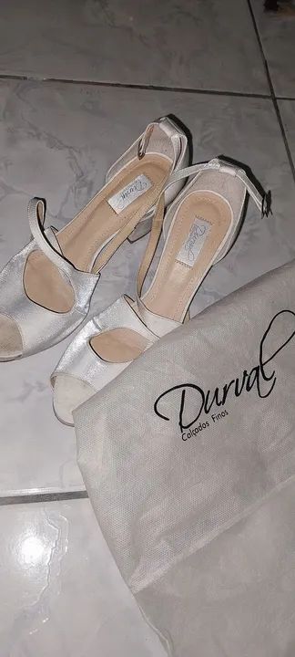 Sandálias de salto branco - Durval Calçados Finos