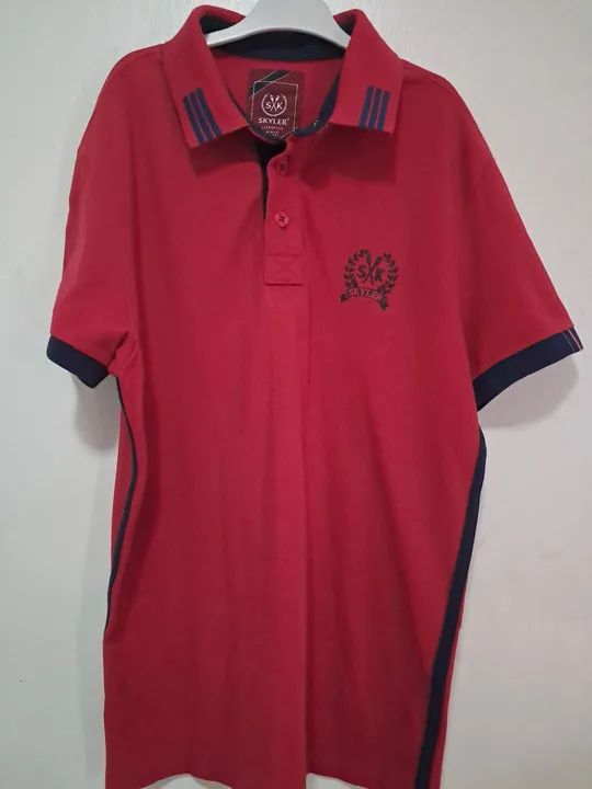 Blusas Skyler(semi novas) - Foto 4