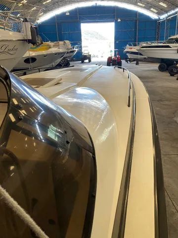 Lancha Cabrasmar 35 Pés Offshore - Parelha Diesel Volvo Penta com 70h apenas - Foto 12