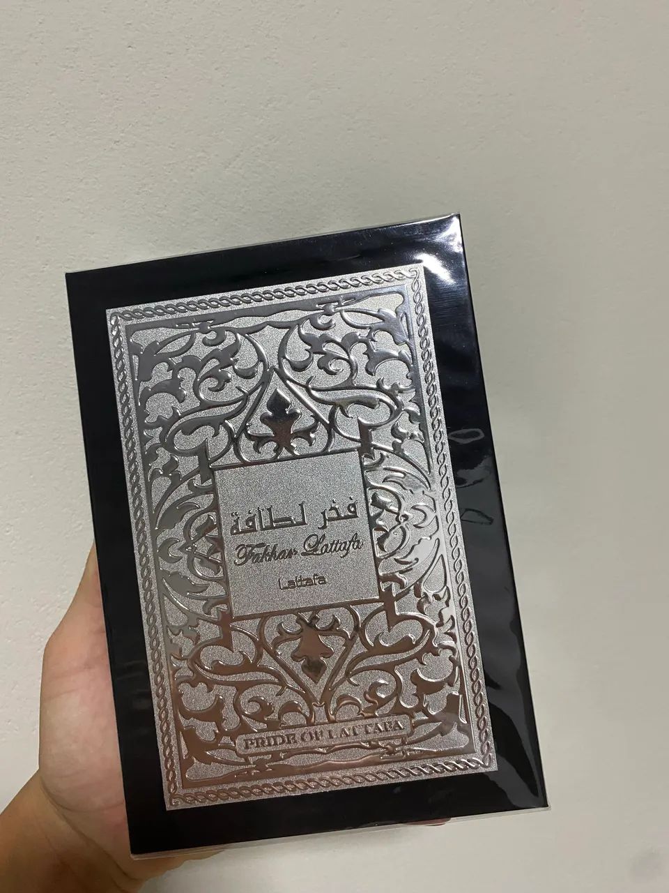 Perfume Árabe Masculino Fakhar Black Eau De Parfum 100 Ml