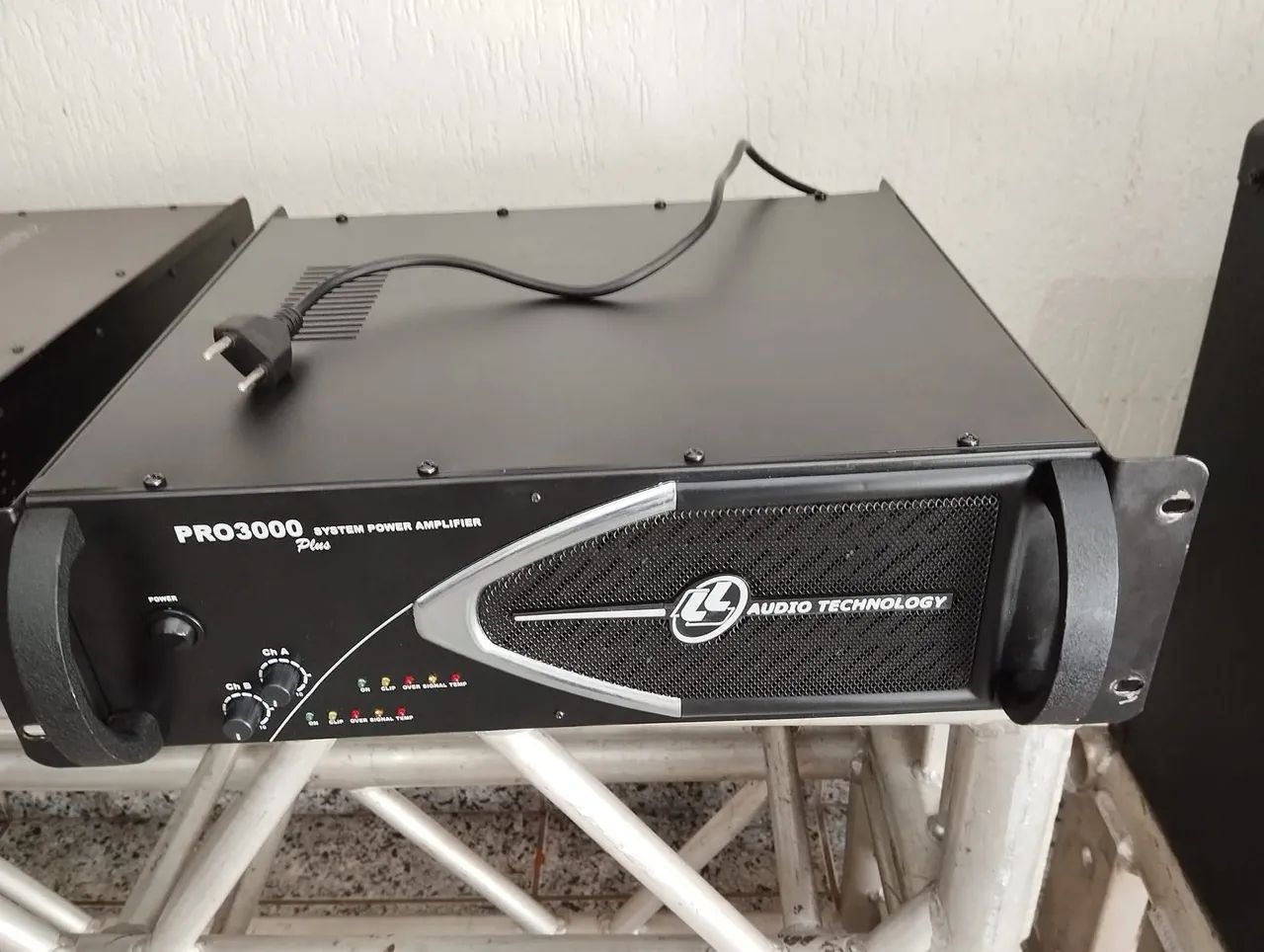 Amplificador Potencia LL Pro3000 Plus, Perguntas * . R$2000.00. - Foto 3
