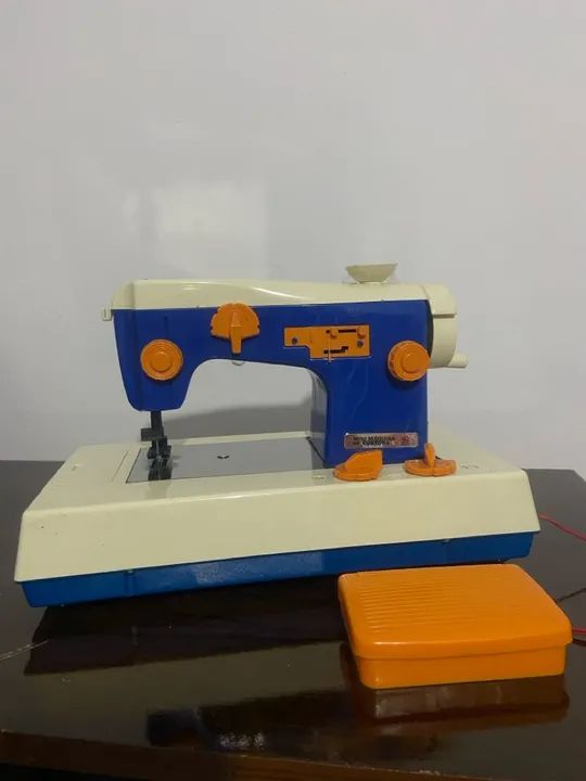 Mini máquina de costura Estrela - Foto 4