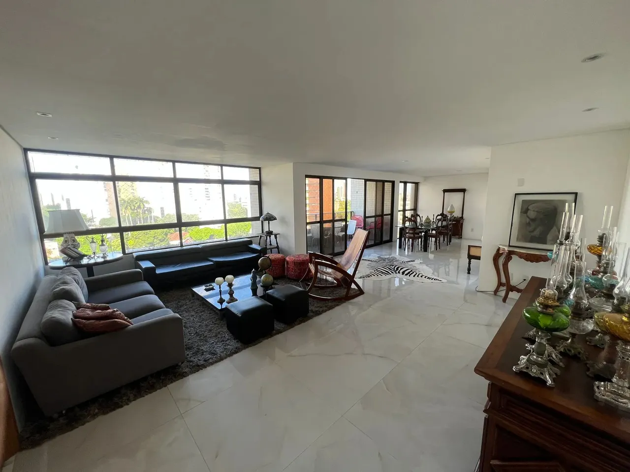 Apartamento com 4 quartos reformado em Casa  Forte