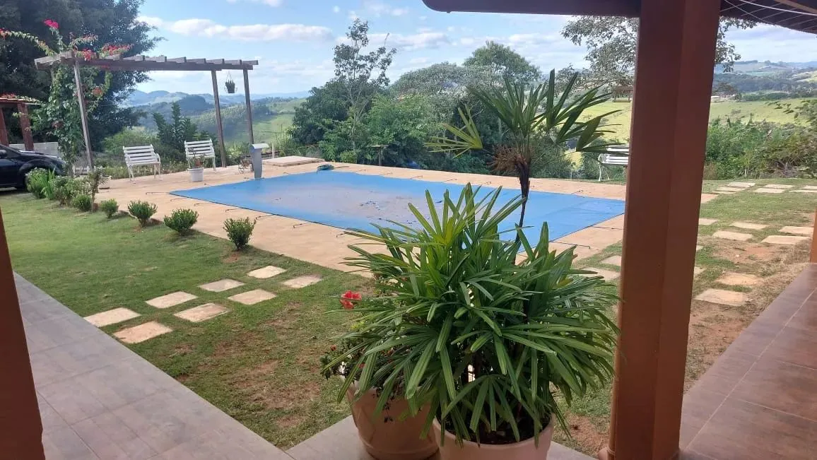Chácara com 4 dormitórios vista maravilhosa à venda em Pinhalzinho/SP