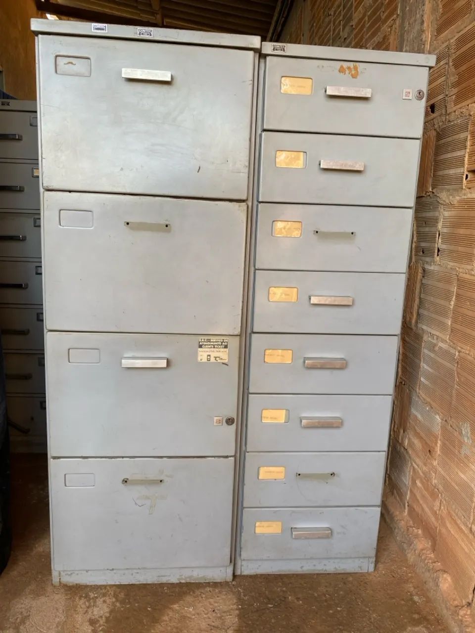 Armário de arquivo em aço