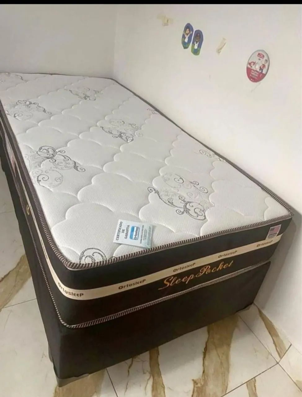 Cama box solteiro com colchão confortável