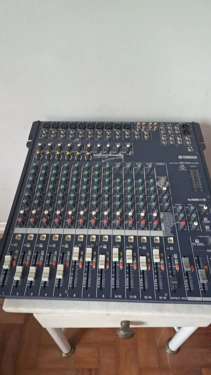 Mesa de Som Yamaha