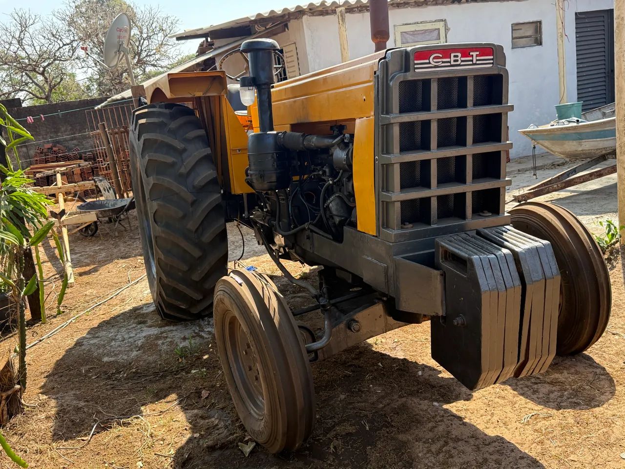 VENDO!!!Trator CBT 6 2100-6 cilindros motor Perkin  - Foto 2