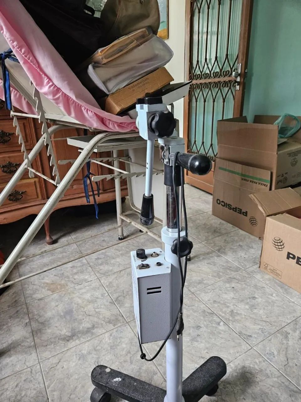 Colposcópio MGMVendo colposcopio ( necessita concerto da lente) R$ 7.600,00 - Foto 3
