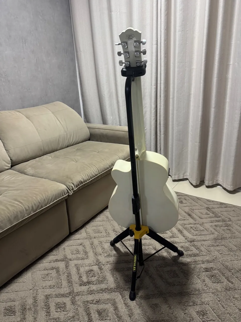 Suporte Hercules P/ Guitarra, Violão e Baixo