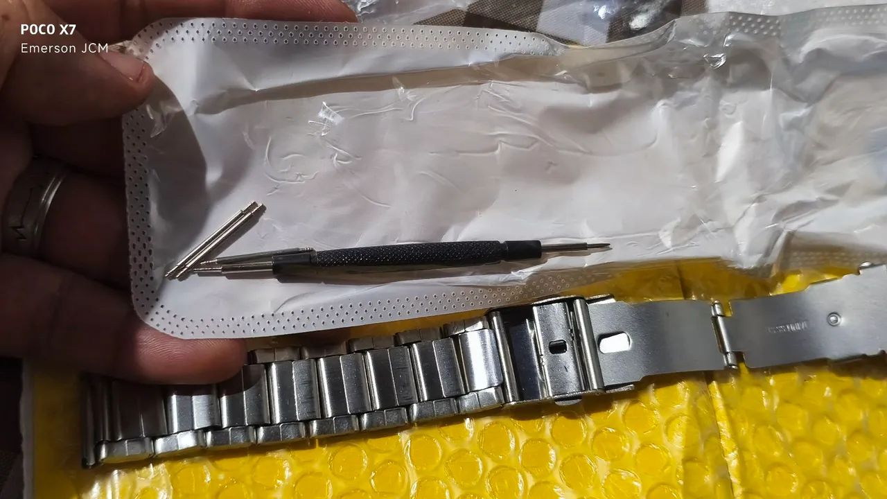 PULSEIRA AÇO INOX SERVE 20mm para TODOS RELÓGIOOS NESSE TAMANHO  - Foto 3