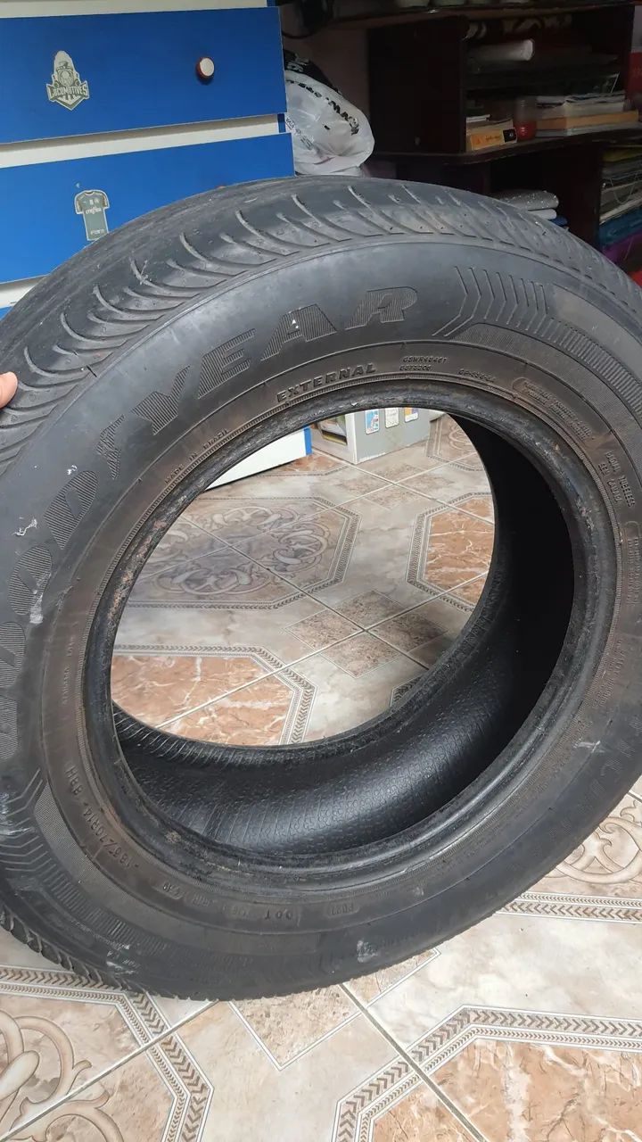 Pneu 185/70 R13 Usado - Foto 2