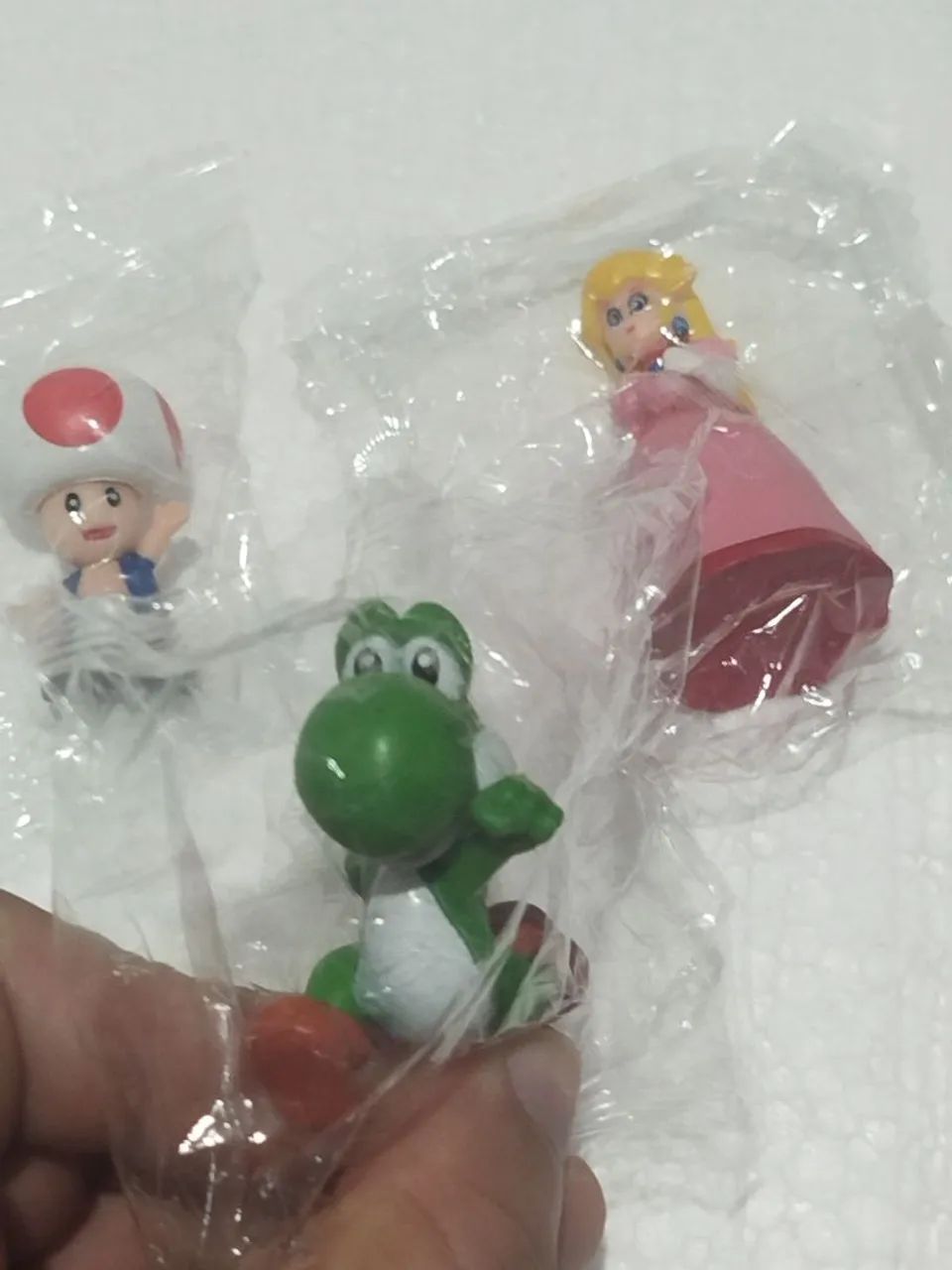 kit 6 bonecos Super Mario e Amigos Miniatura Mario Bros  - Foto 4