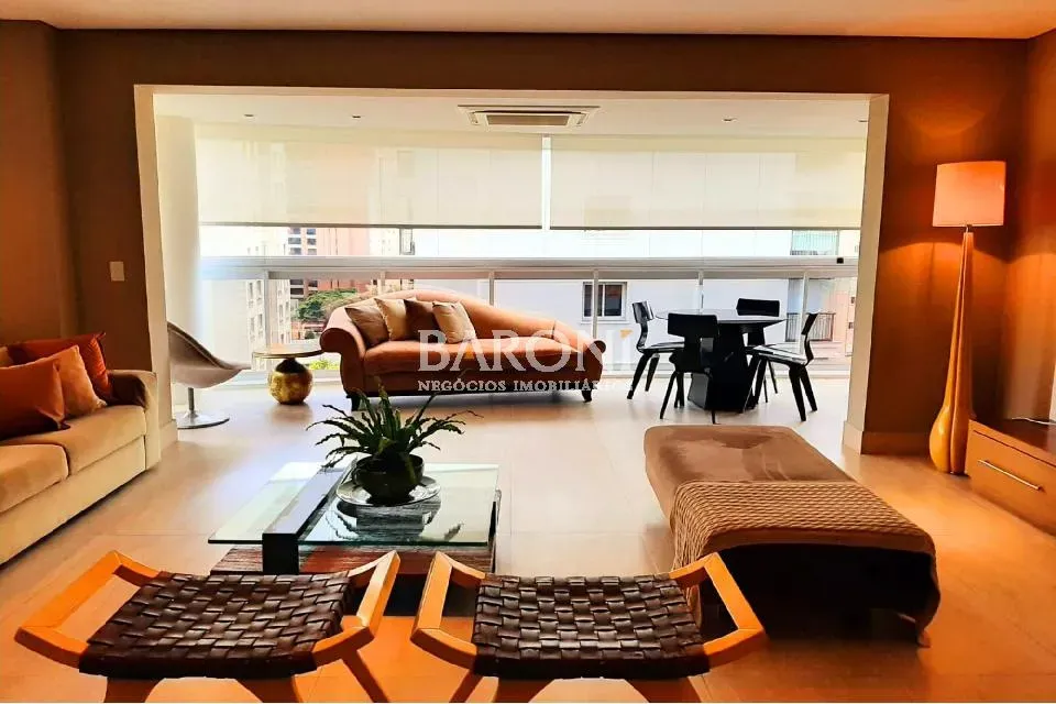 Apartamento para locação no coração da Vila Nova Conceição. Baroni Imóveis, imobiliária em
