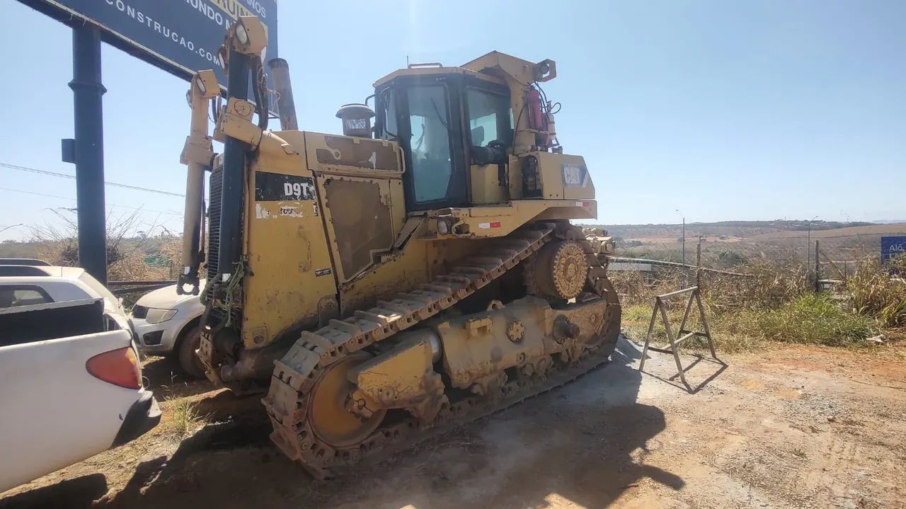 Trator D9T 2010 