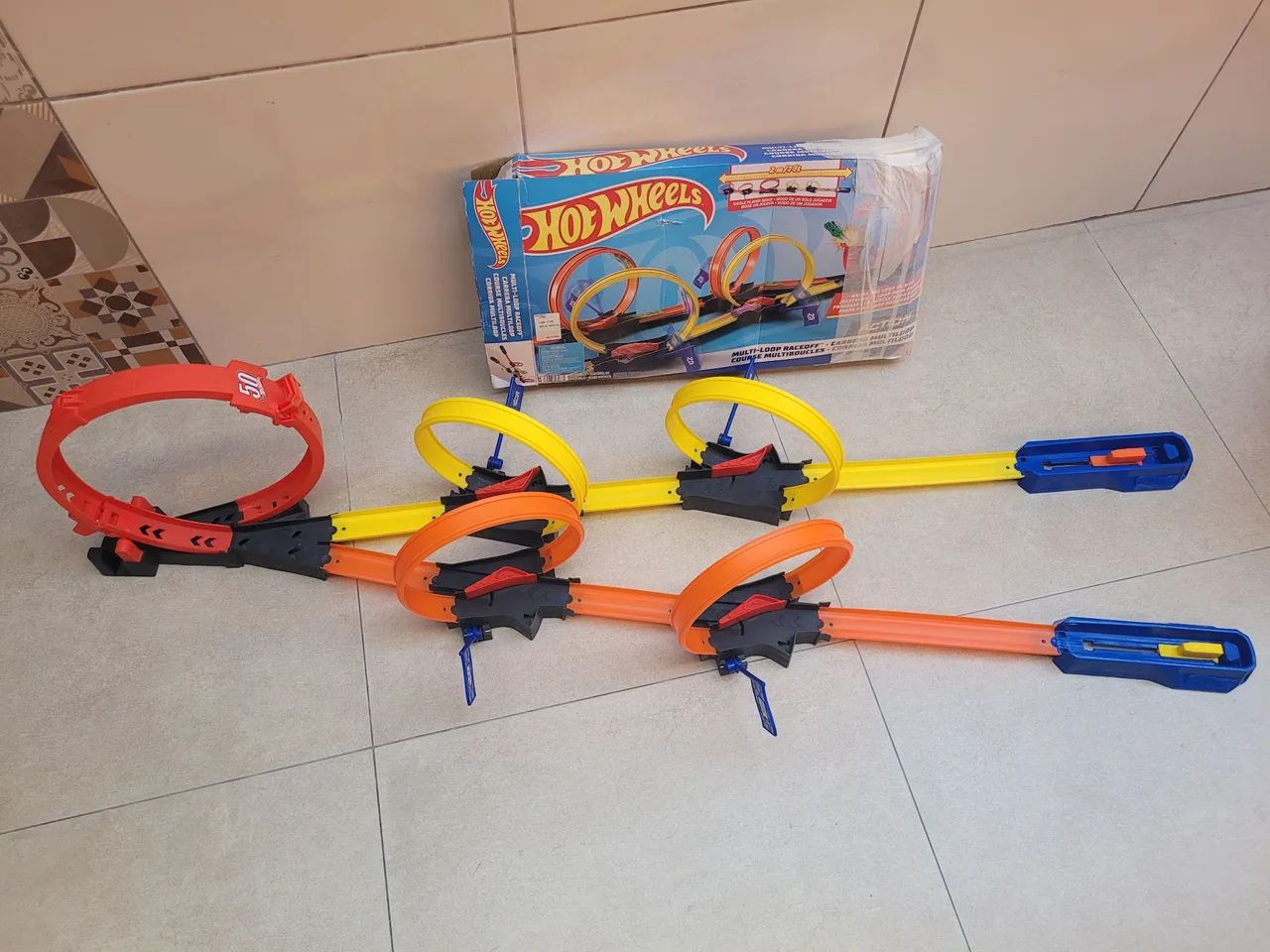 Pista Hot Wheels Multi-Loop - Foto 3