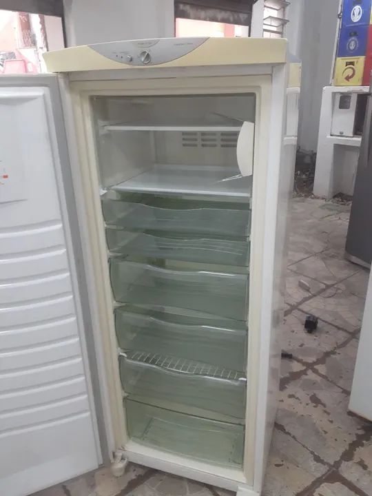 Freezer vertical Brastemp Frosfre 246litros 110volt funcionado tudo perfeitamente  - Foto 4