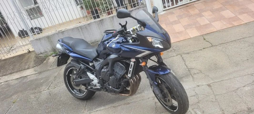 YAMAHA FAZER 600cc 2009 - 4 CILINDROS - EXCELENTE ESTADO!