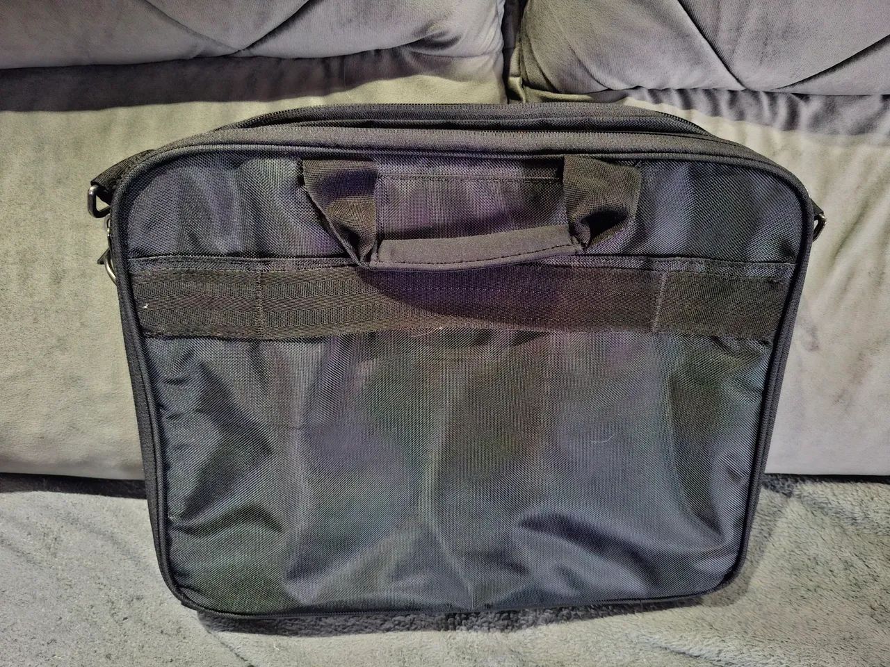 Bolsa para notebook com alças e divisórias marca Dell - Foto 2