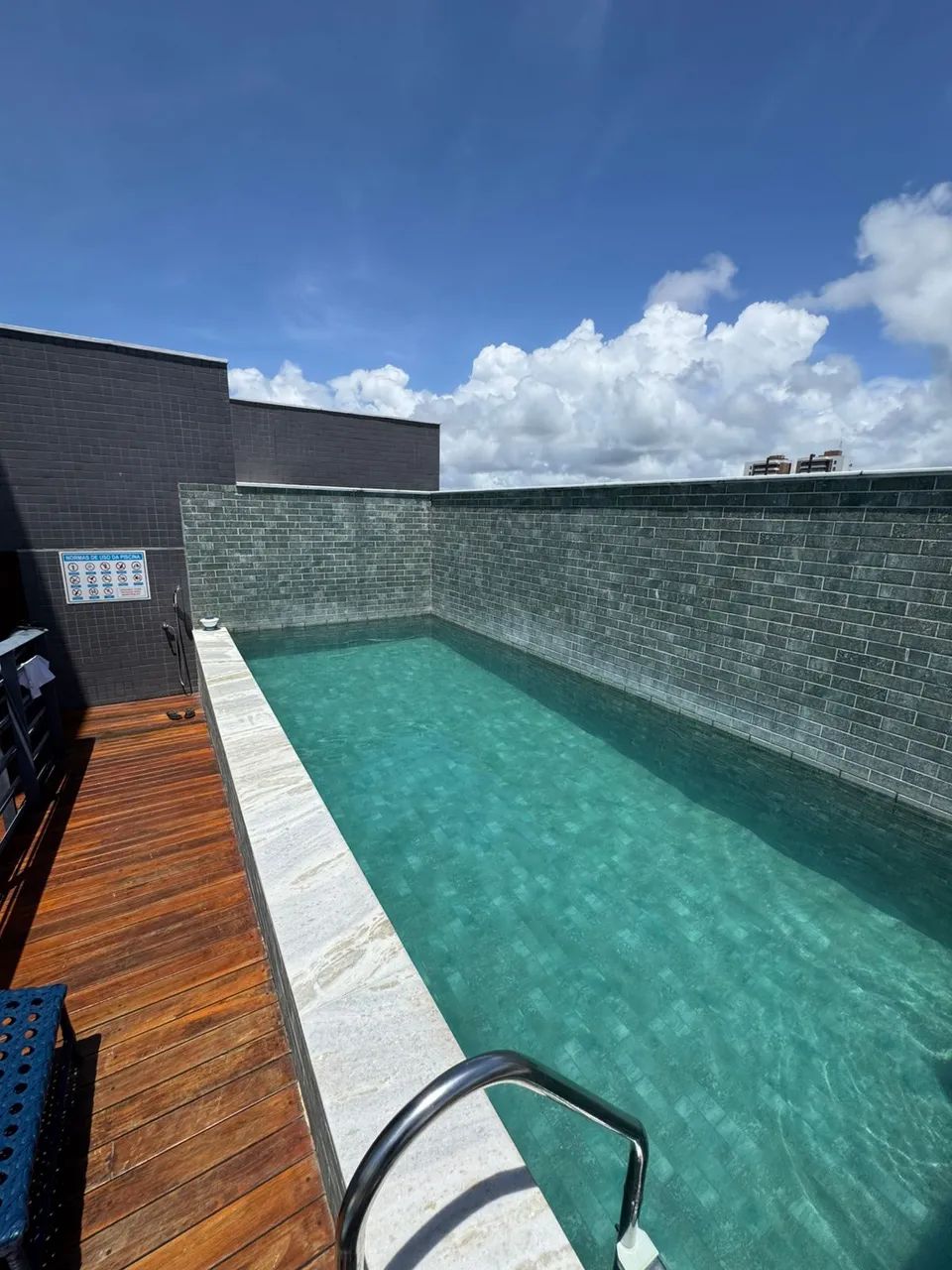 Alugo excelente flat a 100m do mar no Intermares, R$ 2.500,00 Cond. Incluso