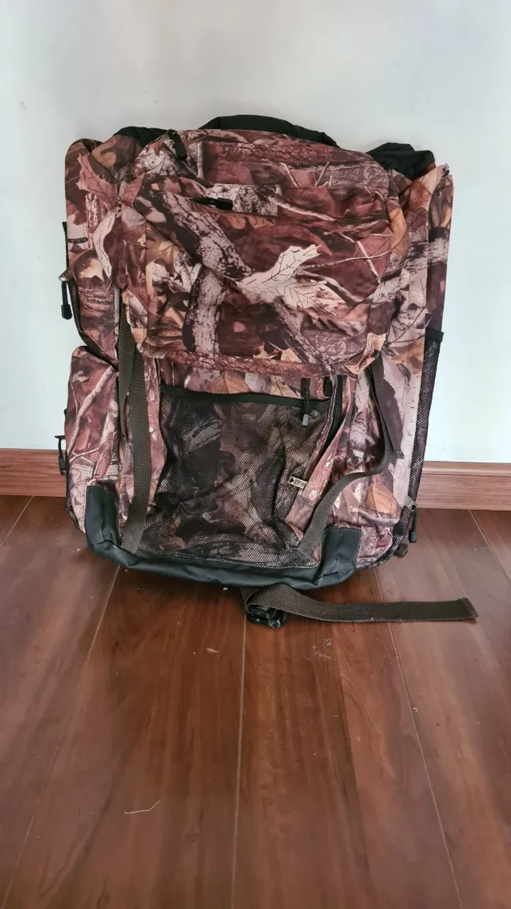 Mochila cargueira camuflada 60L