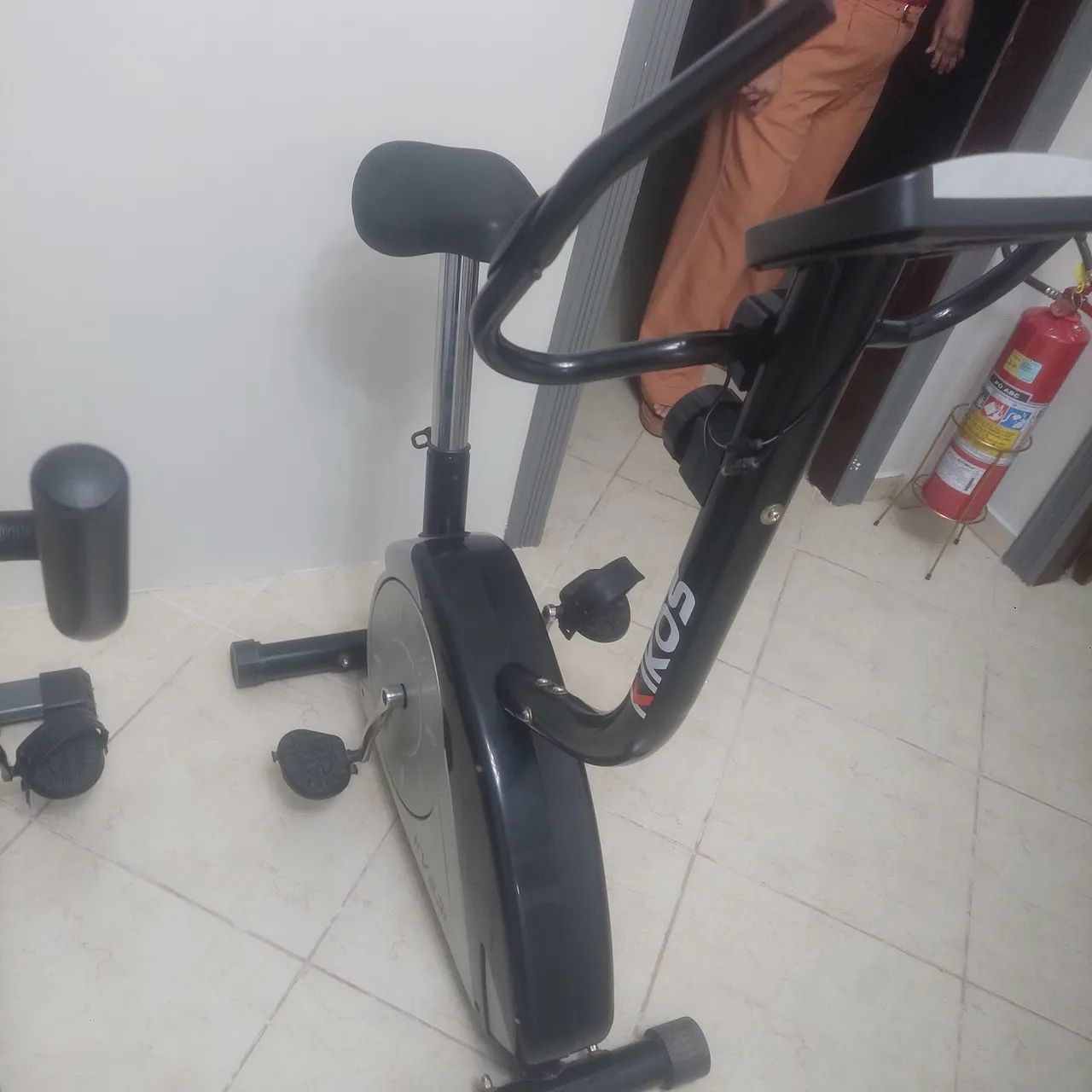 Bicicleta Ergométrica - Academia em Casa - Foto 5