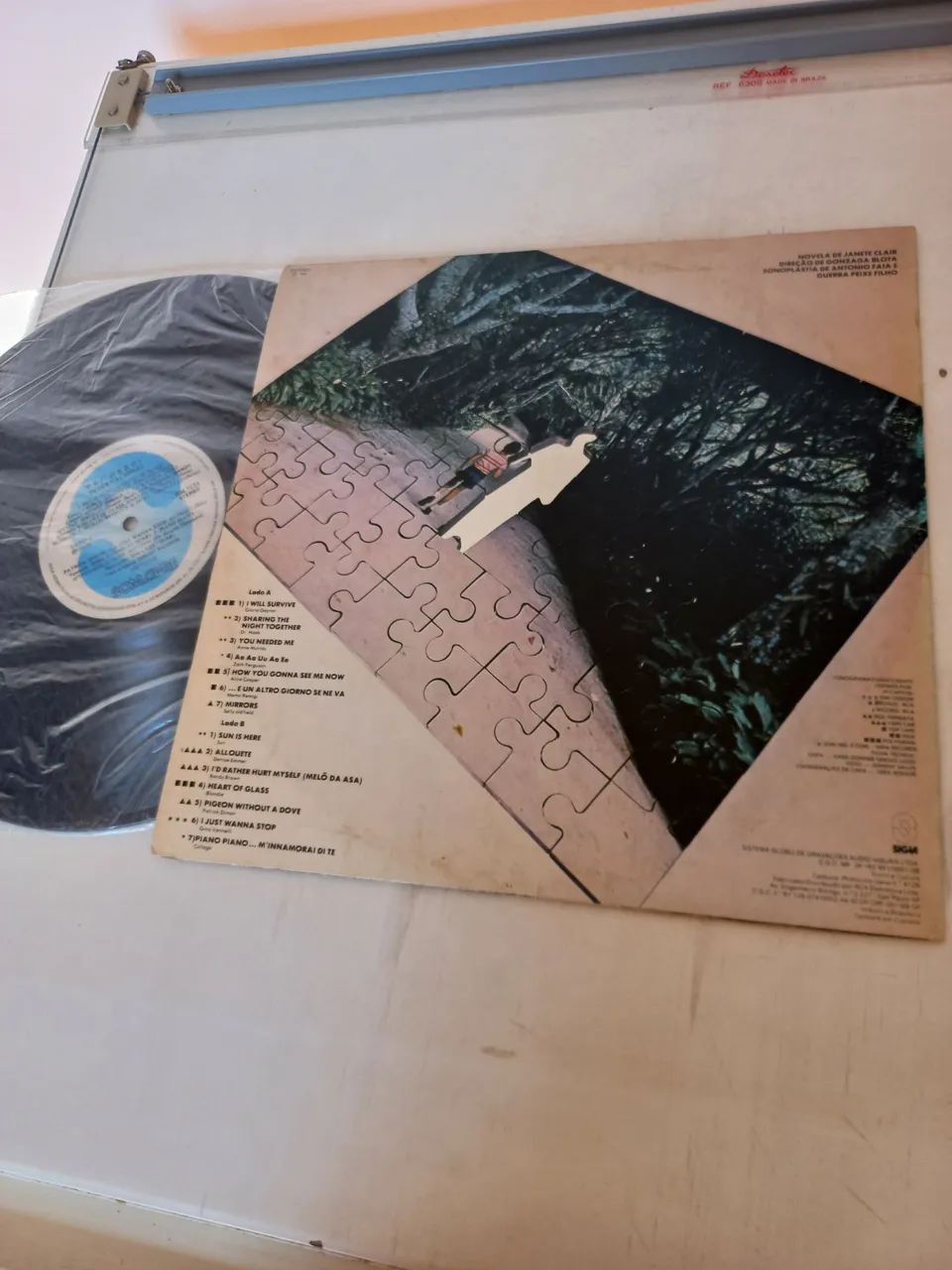 Disco de Vinil - Pai Herói - Trilha Sonora Internacional - Foto 2