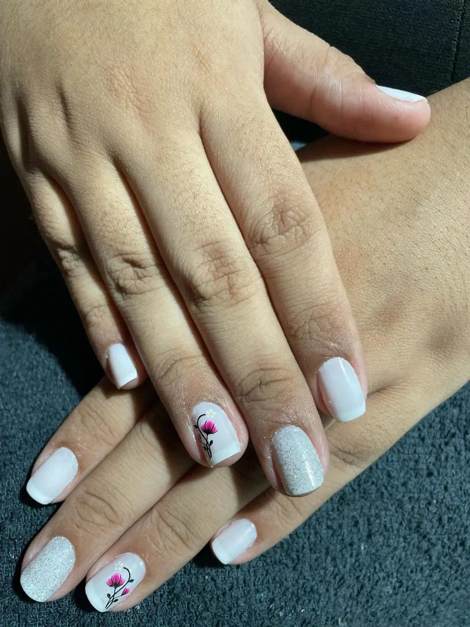 Unhas da Cris - Manicure e Pedicure - Foto 3