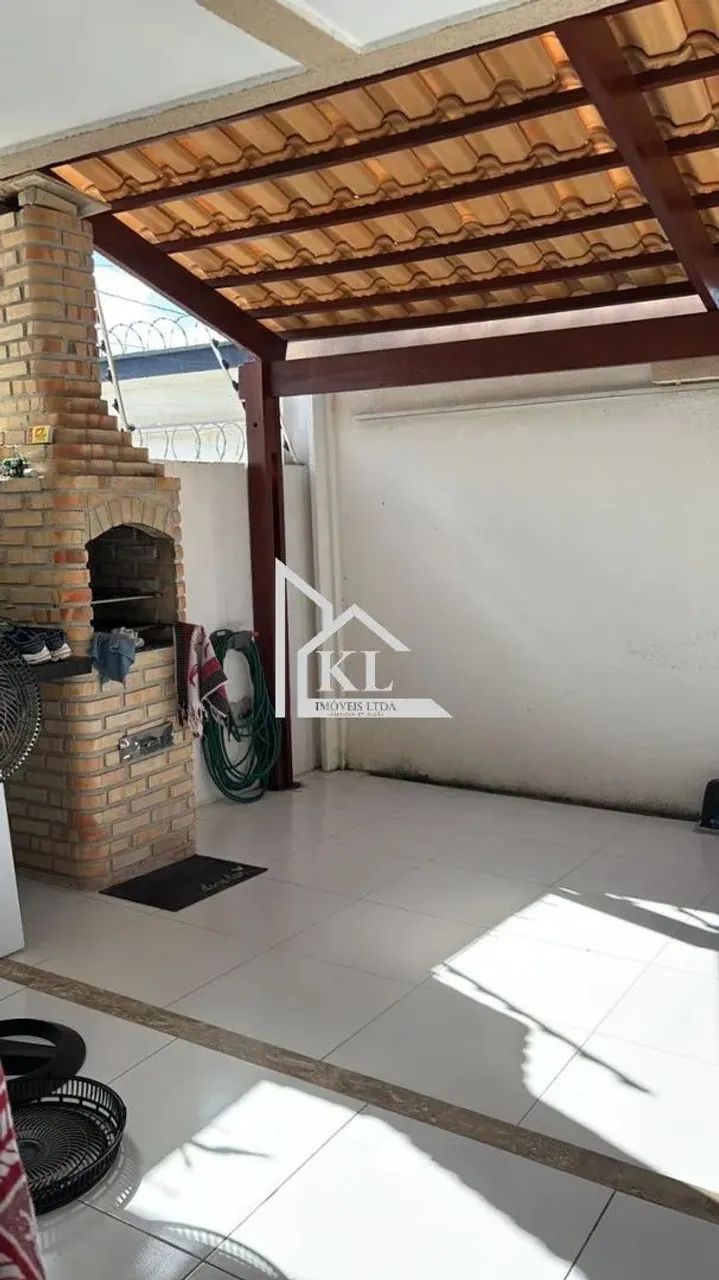 Belíssima casa - Porcelanato- 2 quartos (suíte) na Coophab. - Foto 6